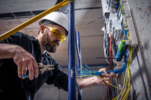 Best Local Electrician Companies  in Columbus, OH